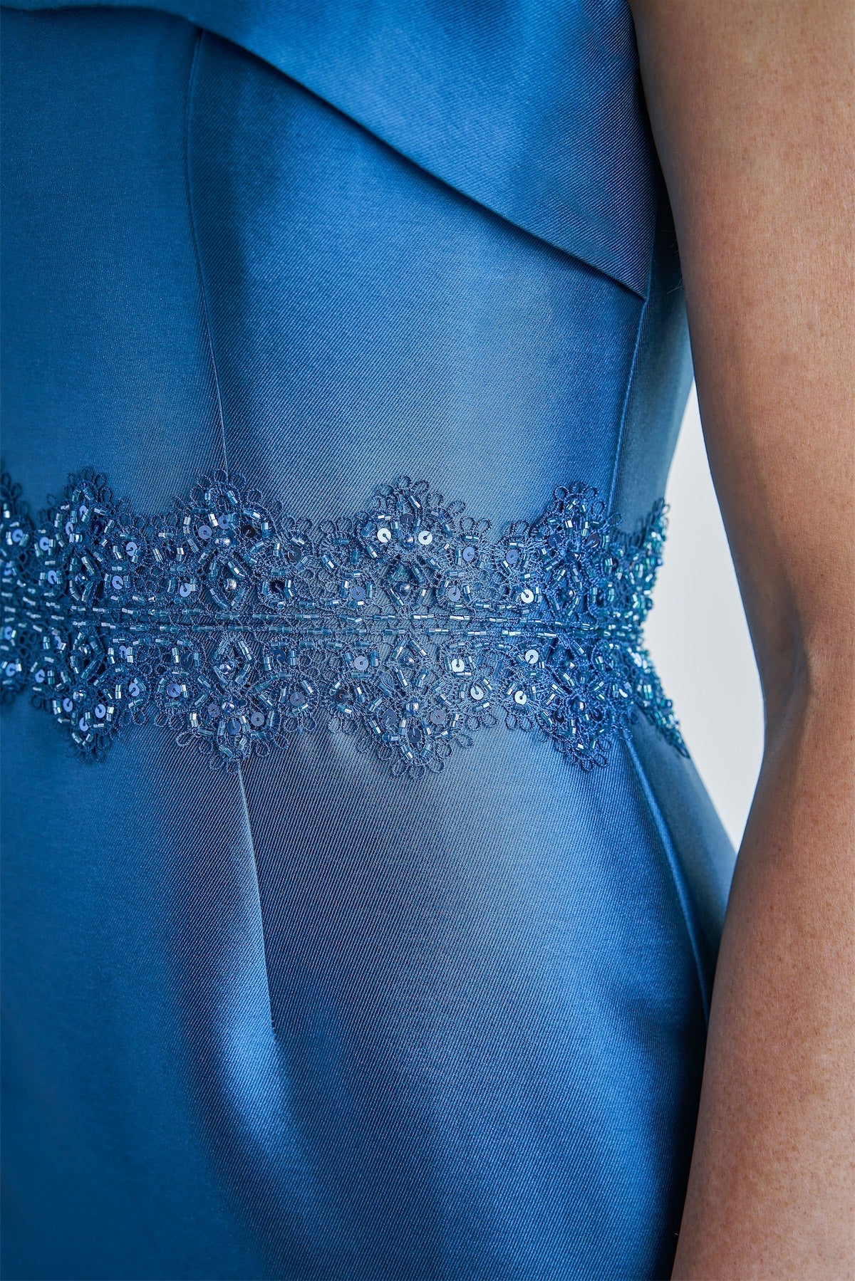 Asymmetric sleeve collar with lace bead waist belt fits mother of bride dresses