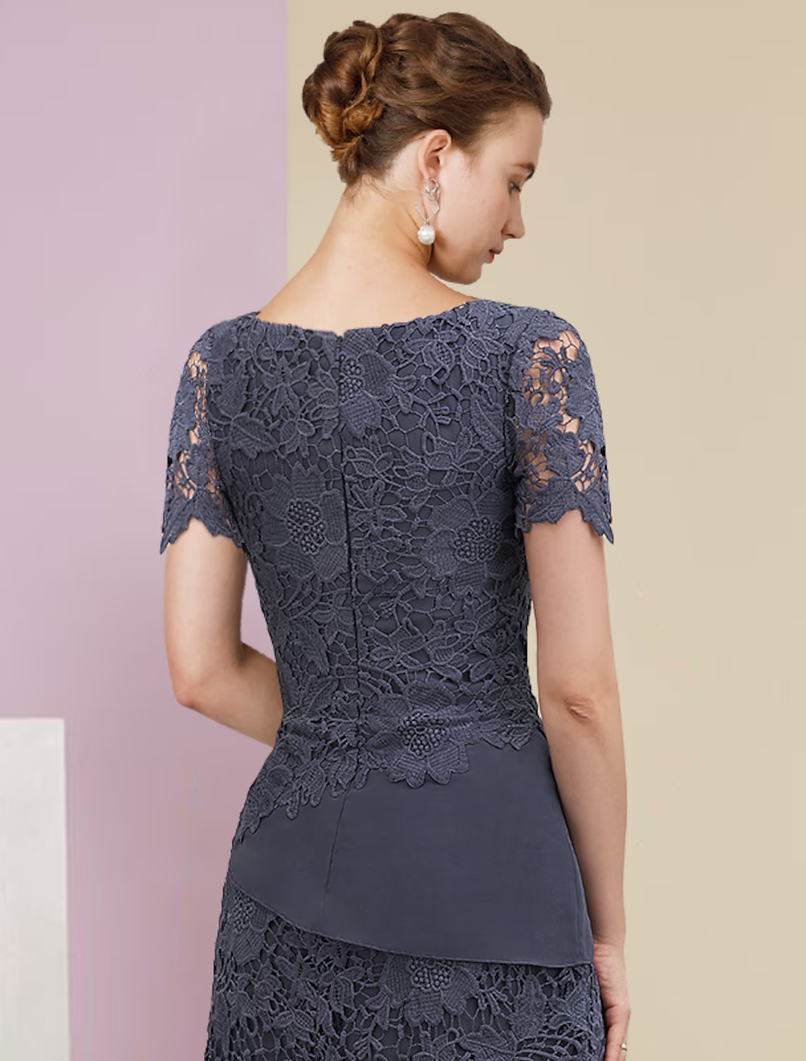 Two Piece Mother of the Bride Dress Formal Wedding Guest Vintage Elegant Scoop Neck Knee Length Chiffon Lace Short Sleeve Jacket Dresses with Tier Appliques
