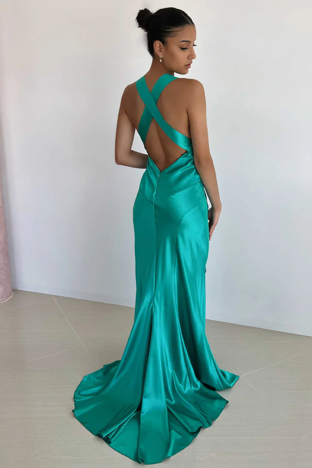 Simple Sheath V Neck Yellow Long Backless Prom Dress Sleeveless Party Dress ED01880