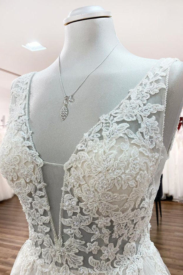 White Tulle Lace Wedding Dress A-Line V Neck Bridal Dress With Sweep Train Sleeveless Floor Length