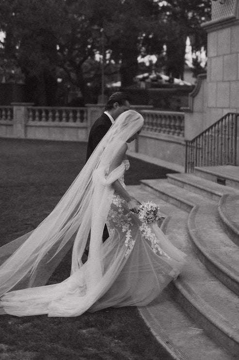 Glamorous Mermaid Off the Shouder Tulle Lace Wedding Dresses Beautiful