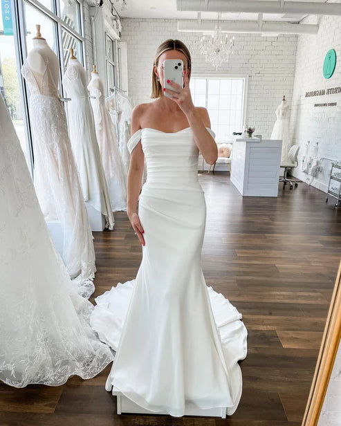 Elegant Mermaid Off the Shoulder White Satin Long Wedding Dresses Solid Color