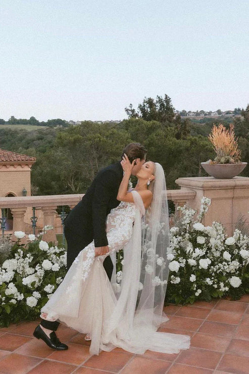 Glamorous Mermaid Off the Shouder Tulle Lace Wedding Dresses Beautiful