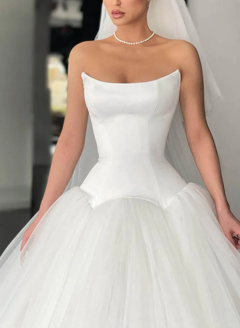 Strapless Ball-Gown Simple Vintage Wedding Dresses Strapless Ball-Gown Simple Vintage Wedding Dresses Off Shoulder