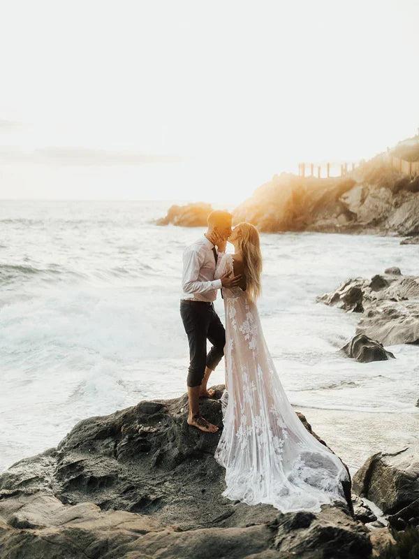 Charming Bateau Lace Wedding Gowns Long Sleeves A-line Wedding Dresses Elegant