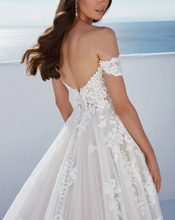 Off-The-Shoulder Ball-Gown Lace Wedding Dresses With Tulle Floor Length Elegant