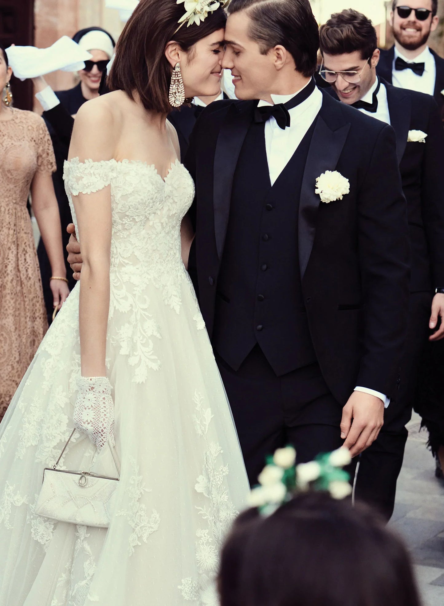Off-The-Shoulder Ball-Gown Lace Wedding Dresses With Tulle Floor Length Elegant