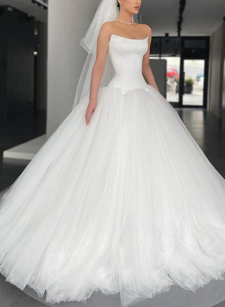 Strapless Ball-Gown Simple Vintage Wedding Dresses Strapless Ball-Gown Simple Vintage Wedding Dresses Off Shoulder