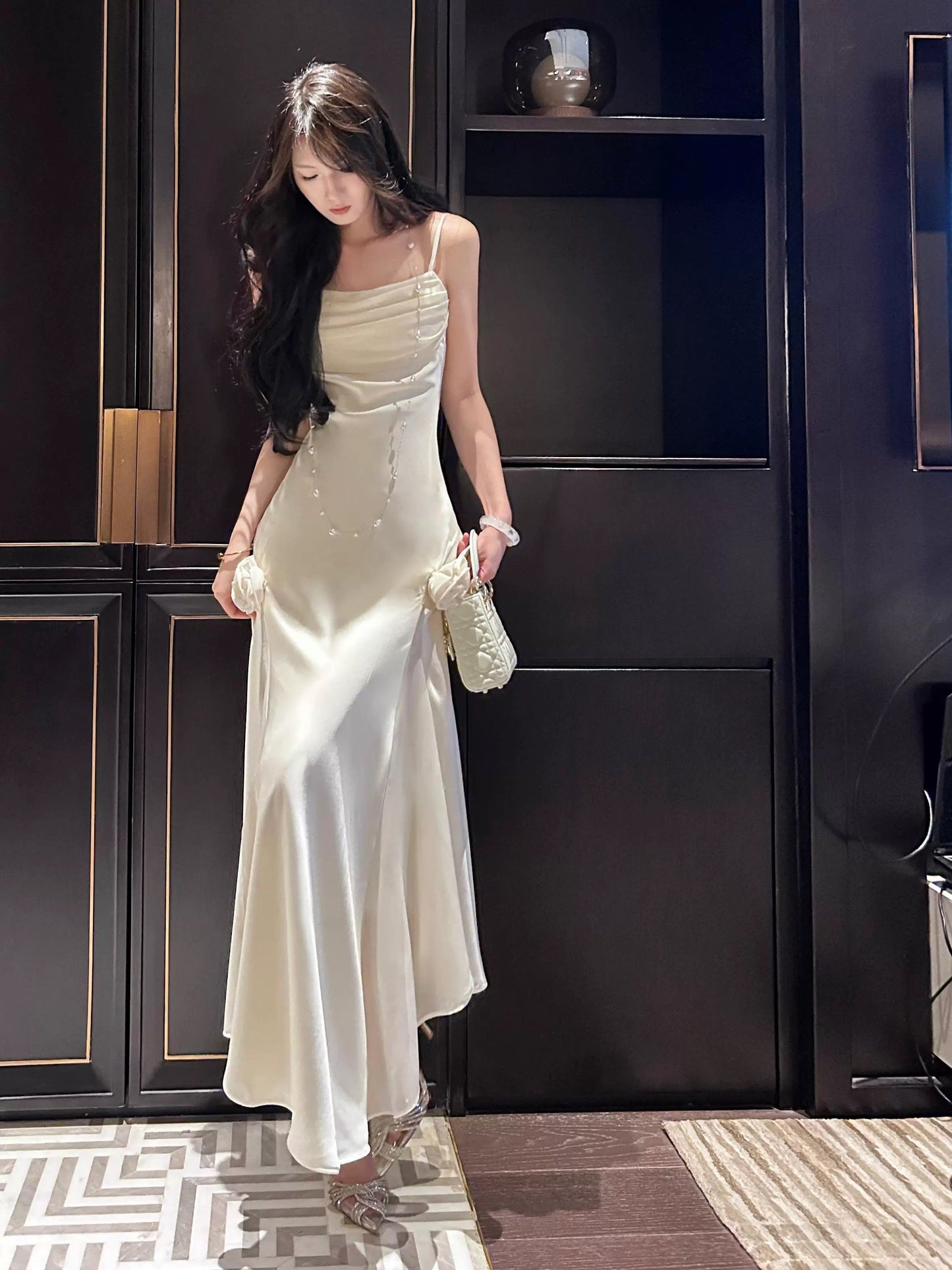 Pretty Mermaid Spaghetti Straps White Satin Prom Dresses Long Evening Gowns P2346
