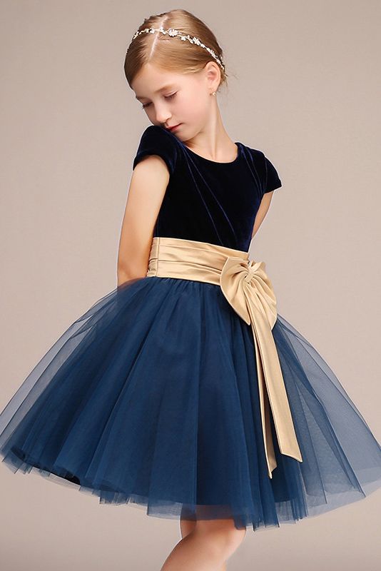 Beautiful Cap Sleeve Jewel Polyester Flower Girl Dress with Tulle Bow