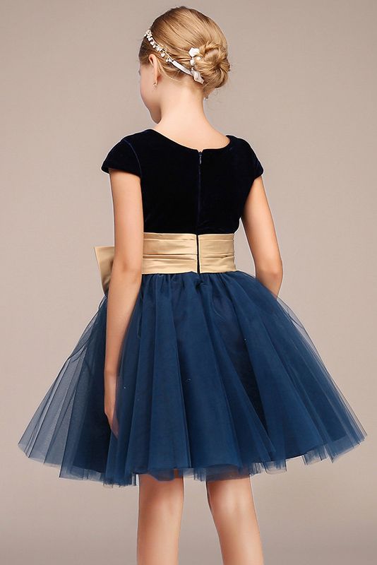 Beautiful Cap Sleeve Jewel Polyester Flower Girl Dress with Tulle Bow