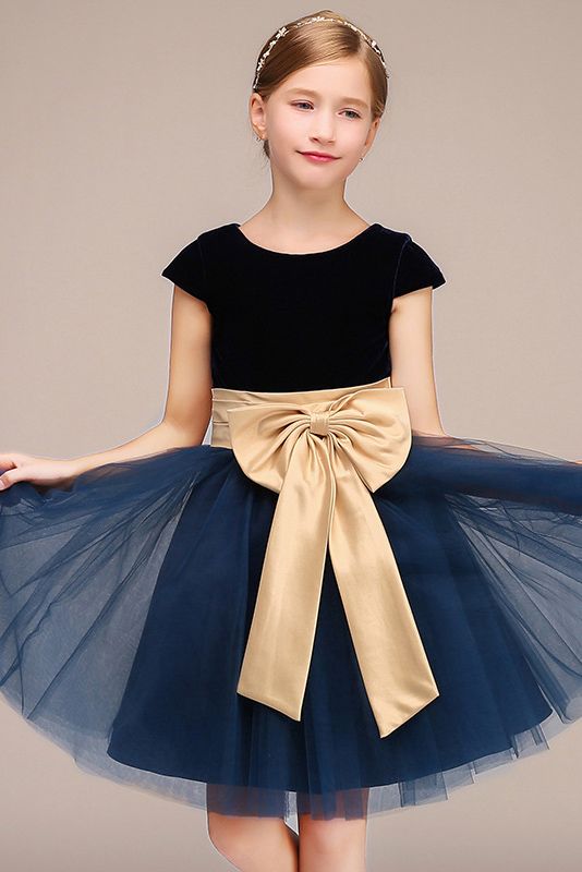 Beautiful Cap Sleeve Jewel Polyester Flower Girl Dress with Tulle Bow