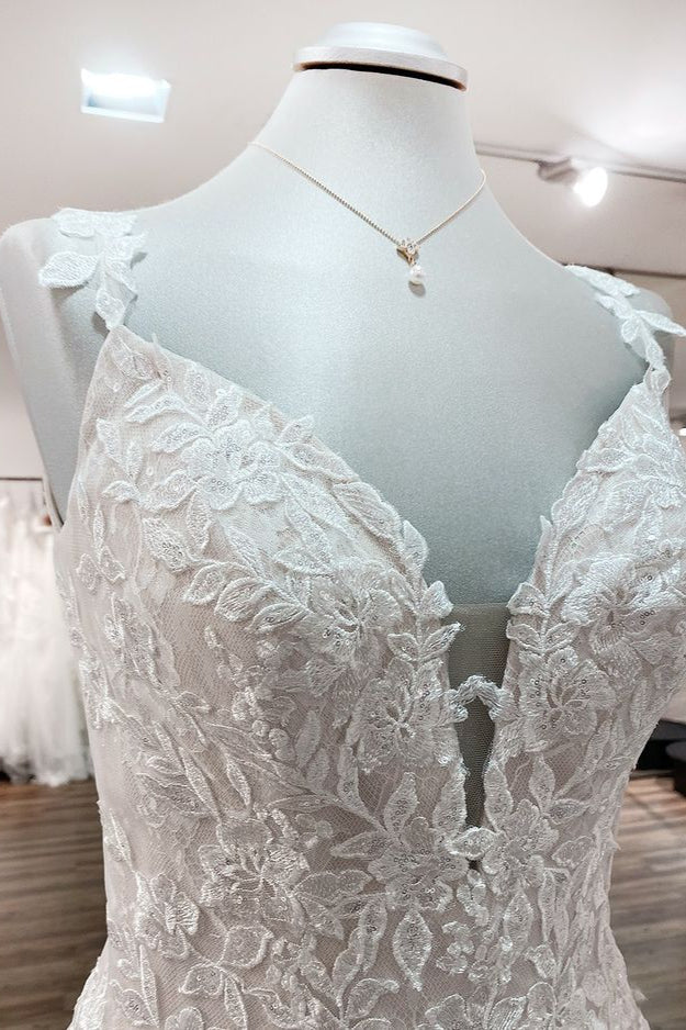 Beautiful Long A-Line V-Neck Tulle Lace Wedding Dress with Ruffles and Open Back