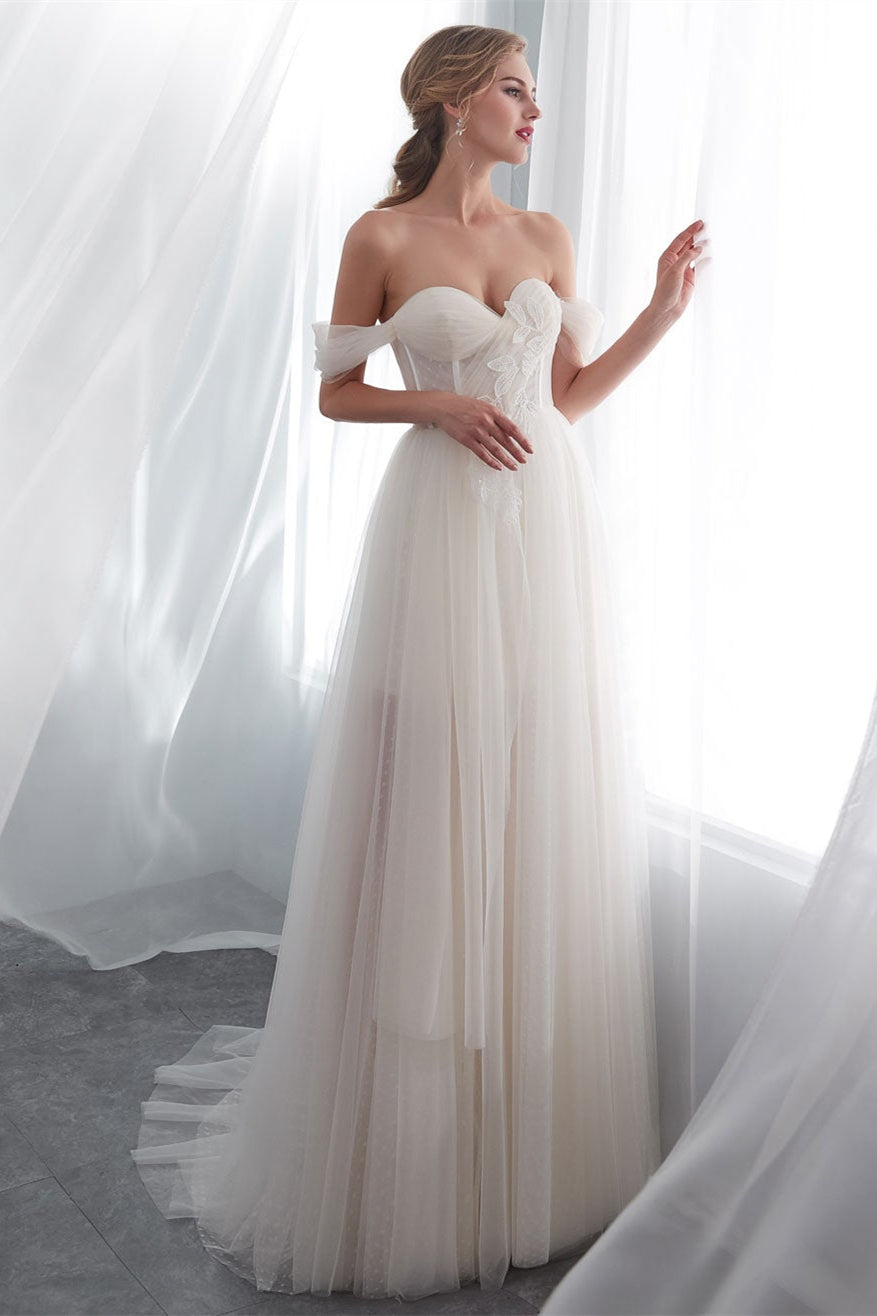Chic Off-the-Shoulder Long Tulle Wedding Dress