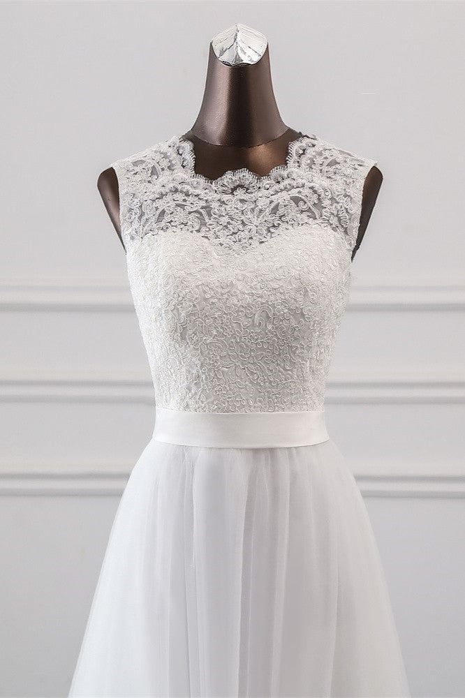 Elegant A-line Jewel Wedding Dress with Tulle and Appliques Lace