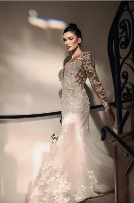 Ivory Mermaid Wedding Dress Long Sleeves Appliques Bridal Dress With Court Train Elegant