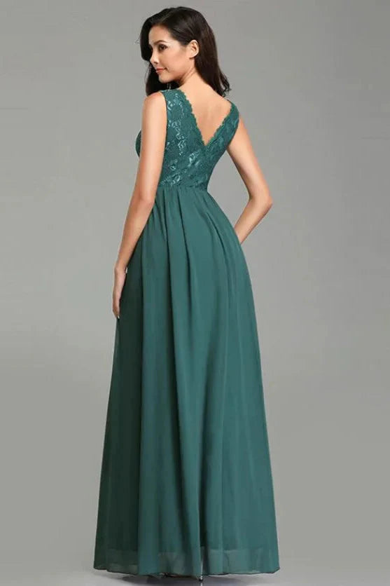 Glamorous V-Neck Sleeveless Lace Long Chiffon Evening Gowns