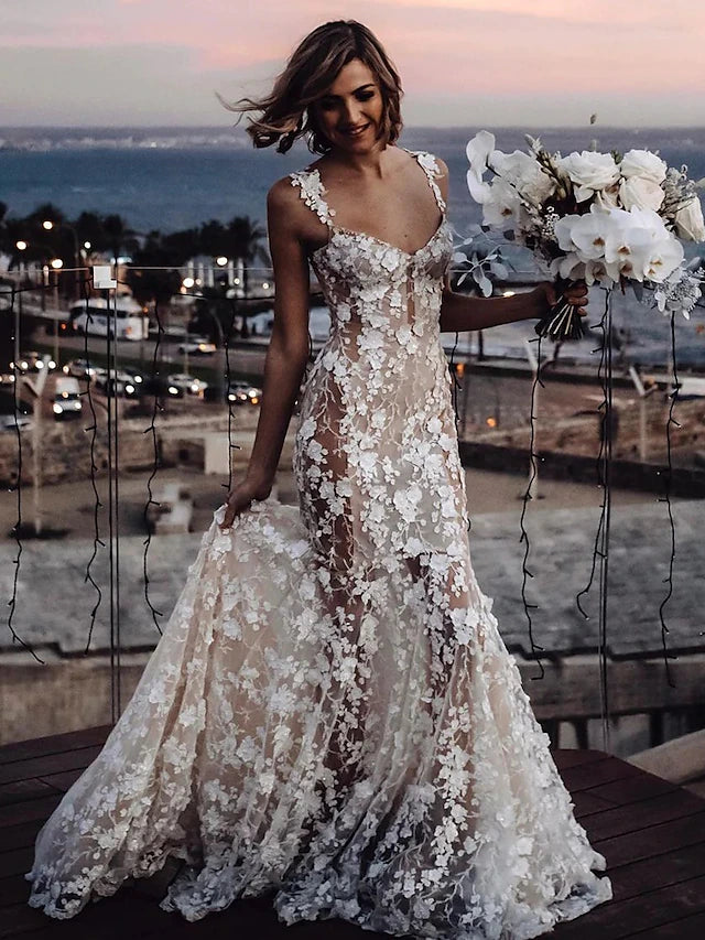 Beach Sexy Boho Wedding Dresses Court Train Mermaid / Trumpet Sleeveless V Neck Lace