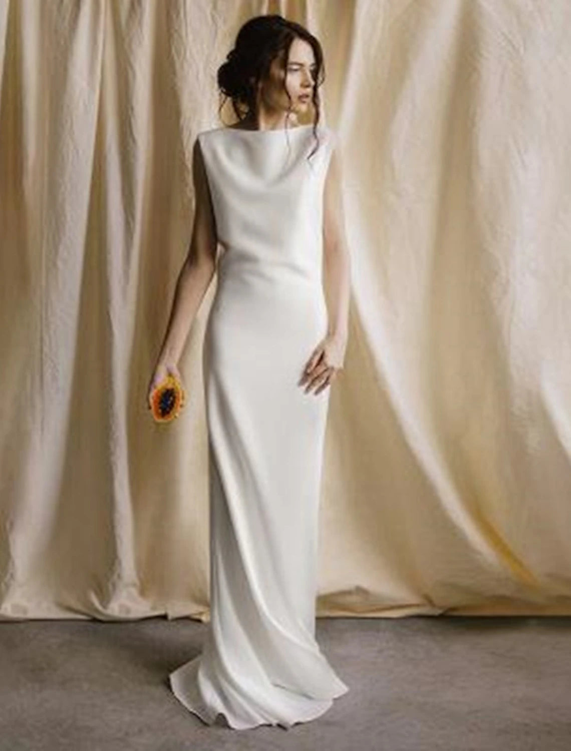 Reception Open Back Casual Wedding Dresses Sheath / Column Scoop Neck Sleeveless Sweep / Brush Train Satin Bridal Gowns With Solid Colo rFall Wedding Party