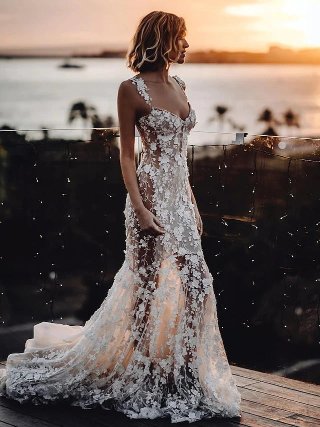 Beach Sexy Boho Wedding Dresses Court Train Mermaid / Trumpet Sleeveless V Neck Lace
