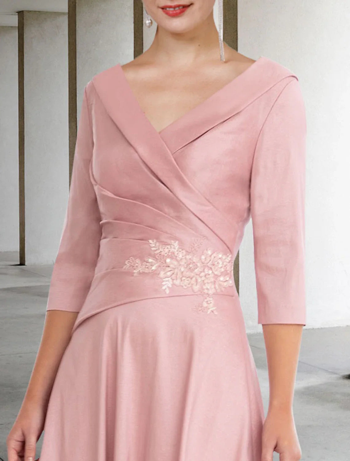 A-Line Mother of the Bride Dress Vintage Elegant V Neck Tea Length Satin Lace Half Sleeve with Appliques Side-Draped