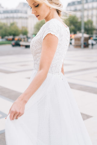 Romantic White V-Neck A-line Lace Chiffon Wedding Dress