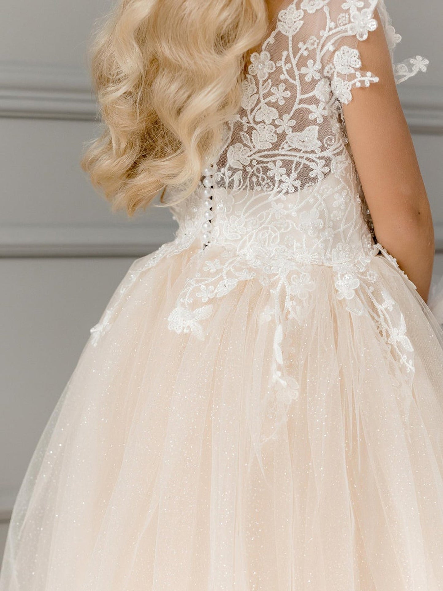 Simple A-Line Tulle Appliques Lace Flower Girl Dress
