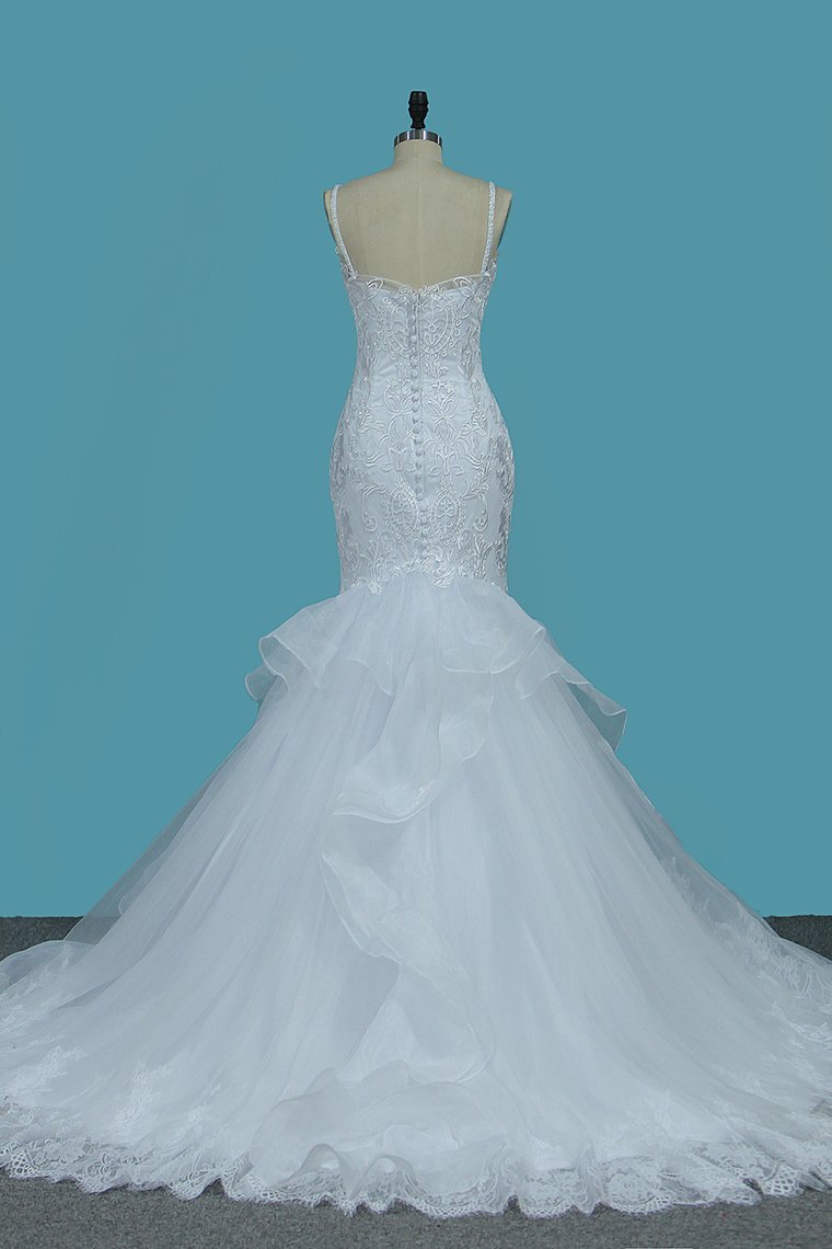 Spaghetti-Straps Backless Long Mermaid Wedding Dress With Lace Appliques