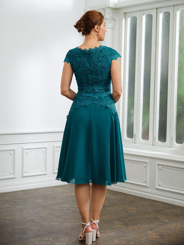 Aimishang A-Line/Princess Chiffon Ruched V-neck Short Sleeves Knee-Length Mother of the Bride Dresses