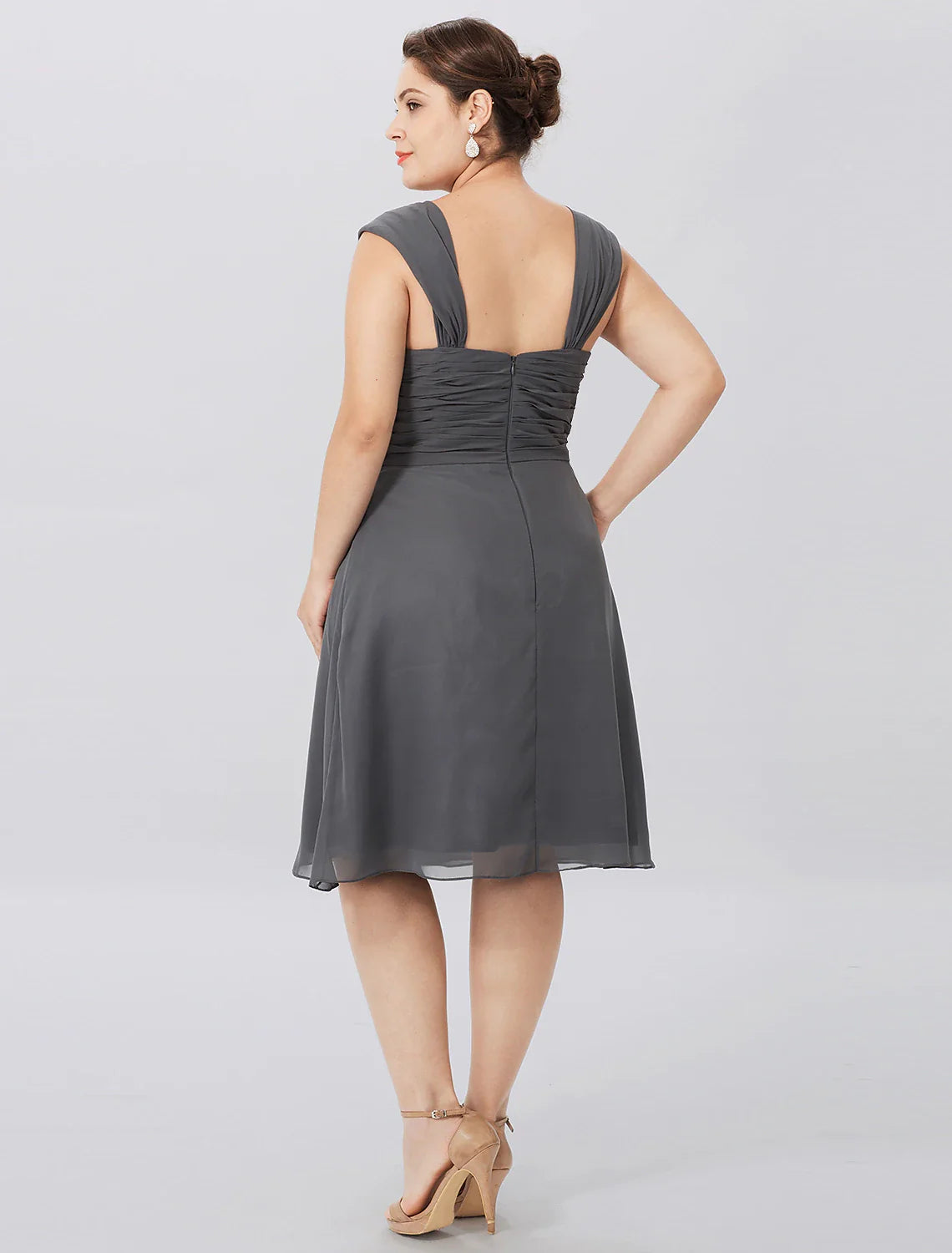 Aimishang A-Line Mother of the Bride Dress Formal Plus Size Elegant Straps Knee Length Chiffon Sleeveless yes with Criss Cross Pleats