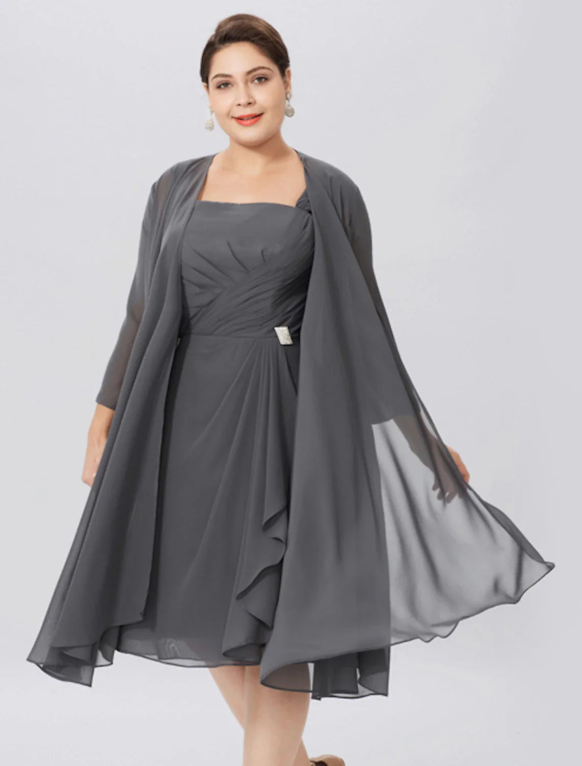 Aimishang A-Line Mother of the Bride Dress Formal Plus Size Elegant Straps Knee Length Chiffon Sleeveless yes with Criss Cross Pleats
