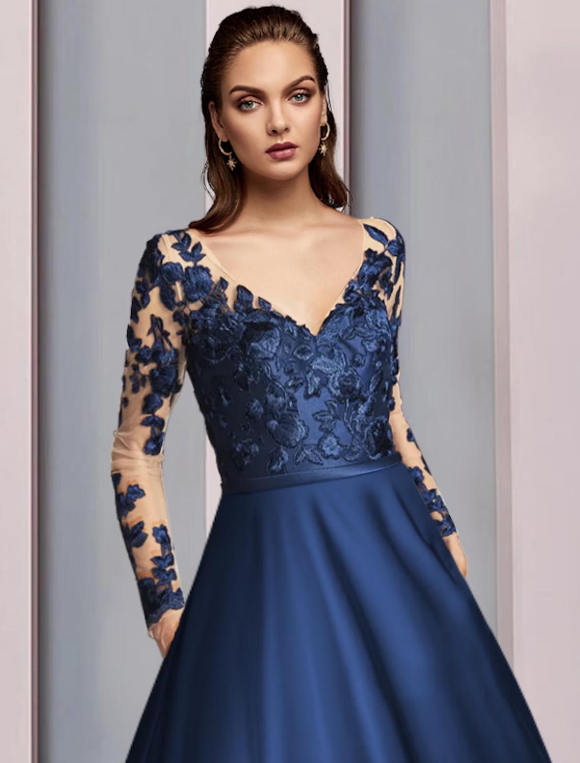 A-Line Mother of the Bride Dress Wedding Guest Elegant V Neck Satin Lace Long Sleeve with Appliques