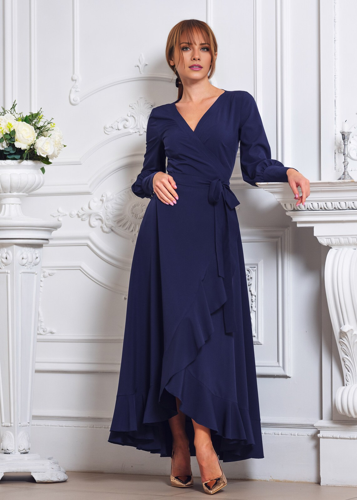 Jimiss A-type long sleeved V-neck side slit and floor length Prom dress