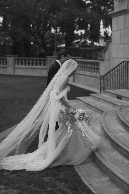 Glamorous Mermaid Off the Shouder Tulle Lace Wedding Dresses Beautiful