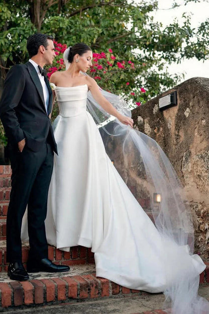 White Strapless Satin A-Line Wedding Dresses Off Shoulder With Slit