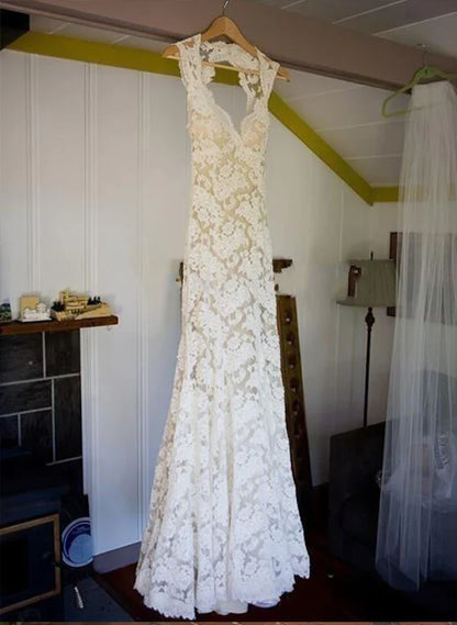 Lace Sheath/Column V-Neck Wedding Dresses With Bow(S) Sweep Train Sleeveless Elegant