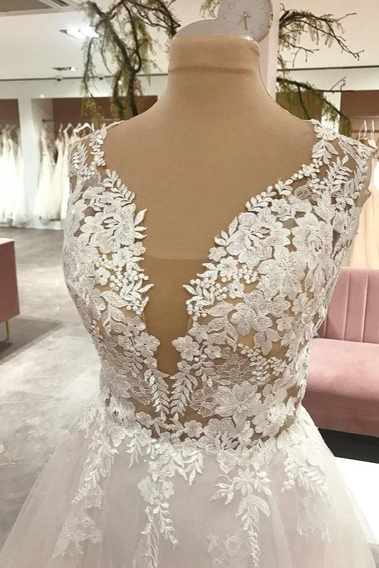 A-Line Sweetheart Tulle Floor-length Wedding Dress With Appliques Lace