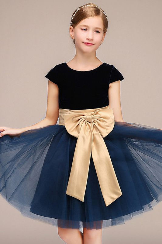 Beautiful Cap Sleeve Jewel Polyester Flower Girl Dress with Tulle Bow