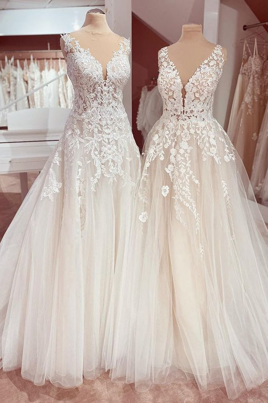 Charming Deep V-neck A-Line Lace Floor-length Wedding Dress with Tulle Appliques