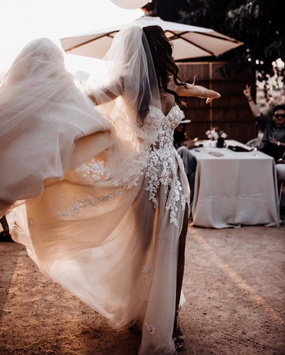Chic Long A-line Sweetheart 3D Floral Wedding Dress with Lace Tulle