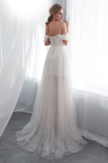Chic Off-the-Shoulder Tulle Wedding Dress Long