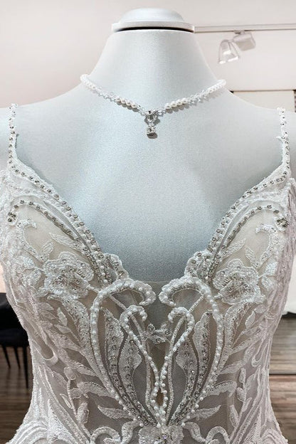 Chic V-Neck Spaghetti-Straps Wedding Dress with Lace Ruffles