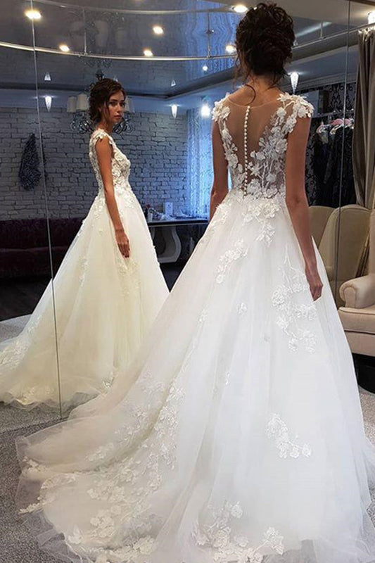 Elegant White Lace Long Wedding Dress with Appliques