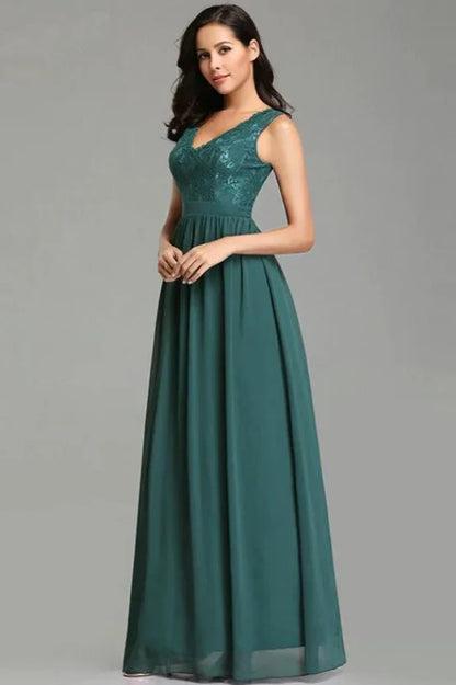 Glamorous V-Neck Sleeveless Lace Long Chiffon Evening Gowns