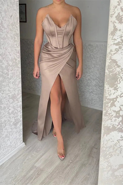 Gorgeous V-Neck Sleeveless Evening Dress Front Split Mermaid