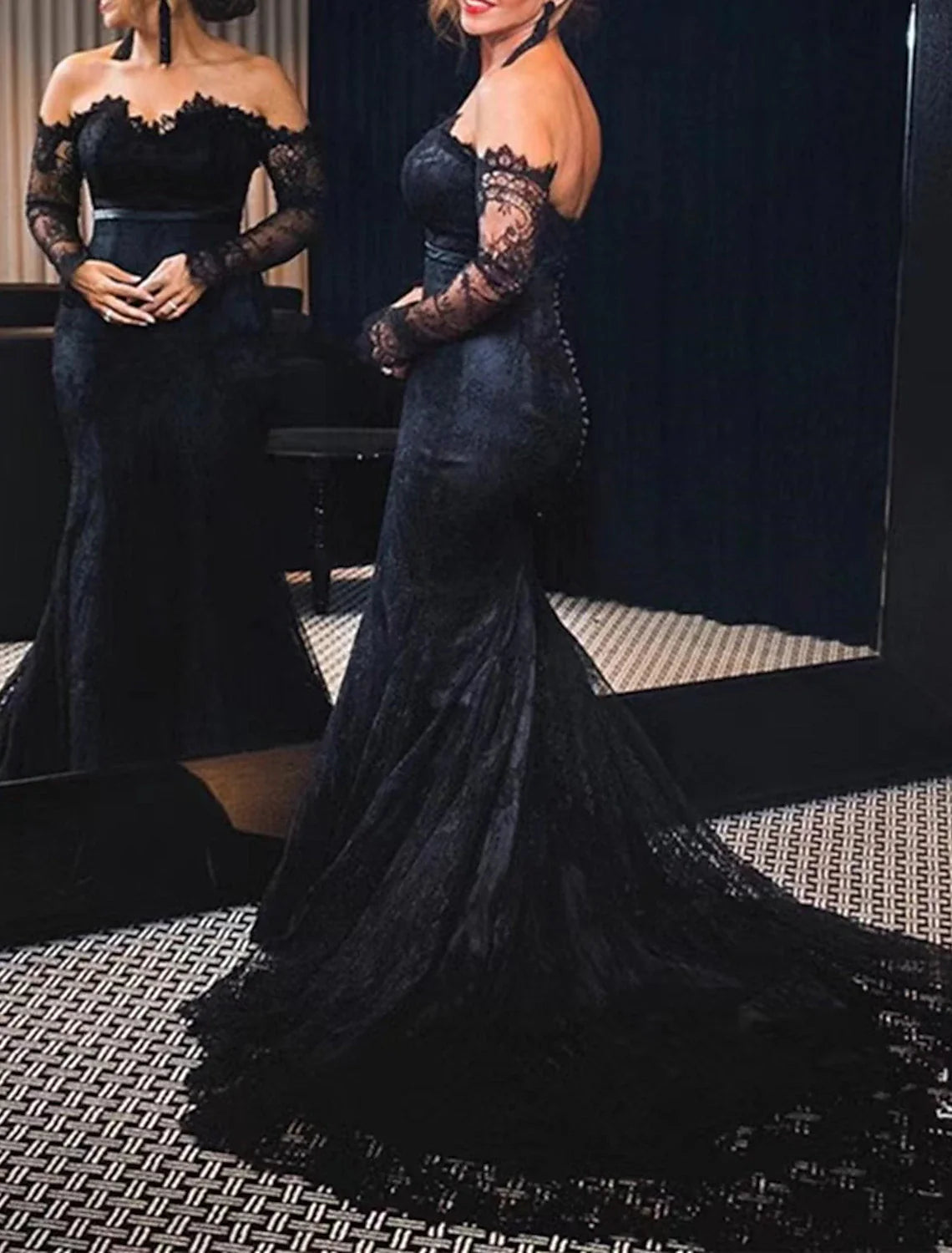 Mermaid / Trumpet Evening Gown Maxi Dress Formal Wedding Party Chapel Train Long Sleeve Off Shoulder Lace with Buttons Appliques