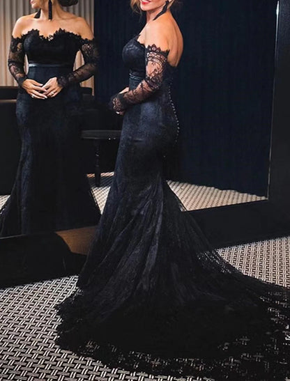 Mermaid / Trumpet Evening Gown Maxi Dress Formal Wedding Party Chapel Train Long Sleeve Off Shoulder Lace with Buttons Appliques