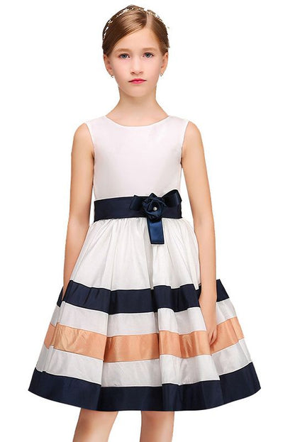 Lovely Sleeveless Jewel Flower Girl Dress with Handmade Flower