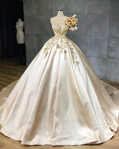 On Sale Pretty Sweetheart Long Wedding Dress with Ruffles