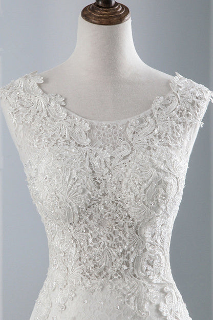 Pretty Jewel Sleeveless Long Mermaid Wedding Dress with Lace Appliques